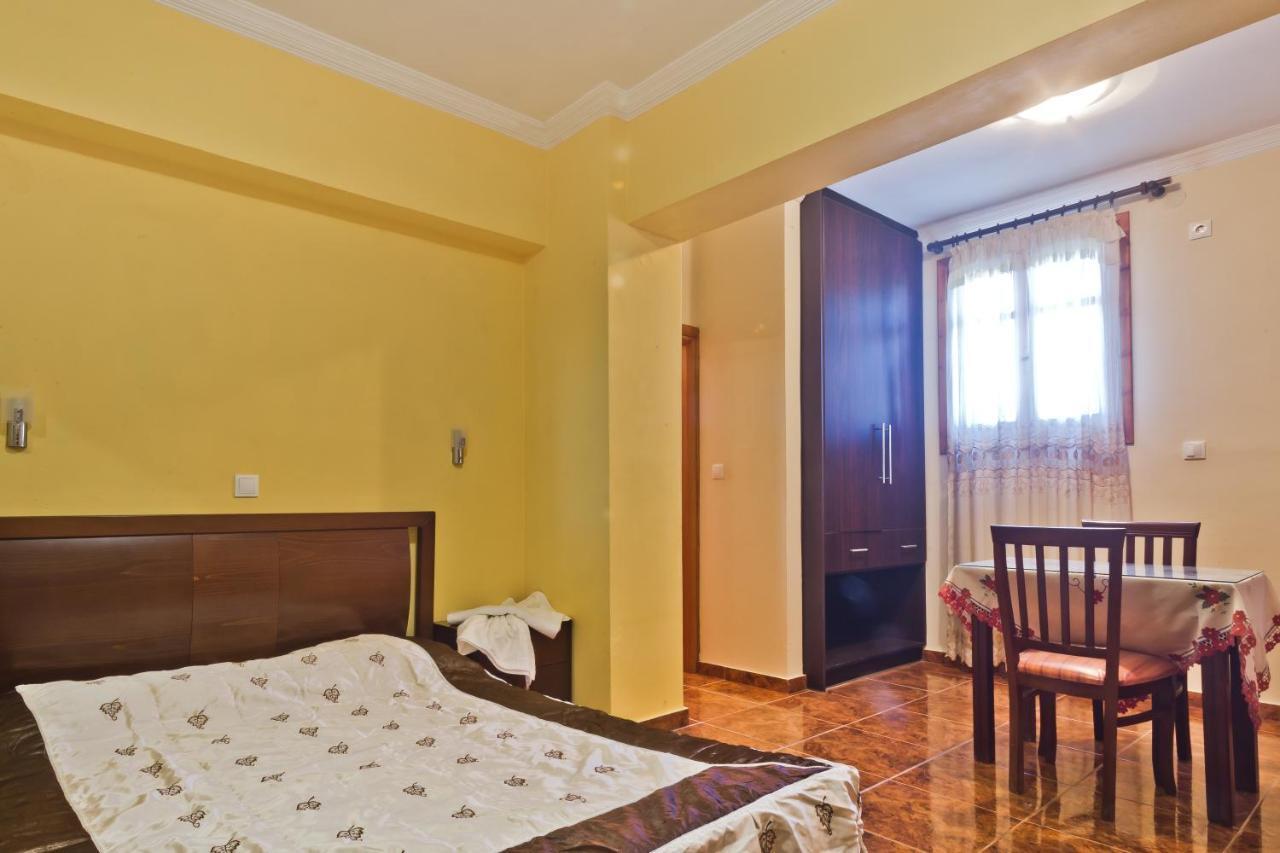 Montemar Studios & Apartments Аркаса Экстерьер фото